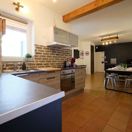 Mélina - appartement dans les remparts de la Bastide avec parking et terrasse Carcassonne Esterno foto