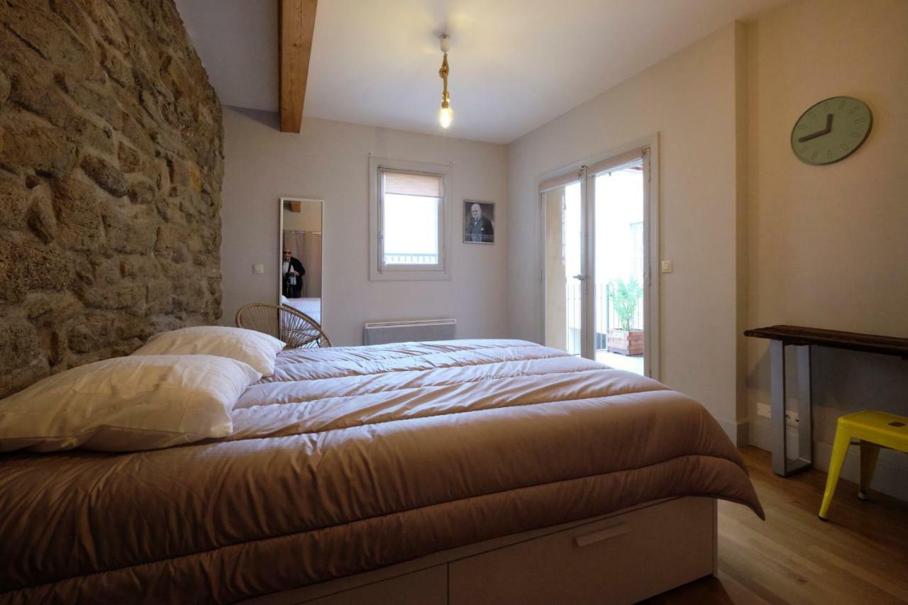 Mélina - appartement dans les remparts de la Bastide avec parking et terrasse Carcassonne Esterno foto