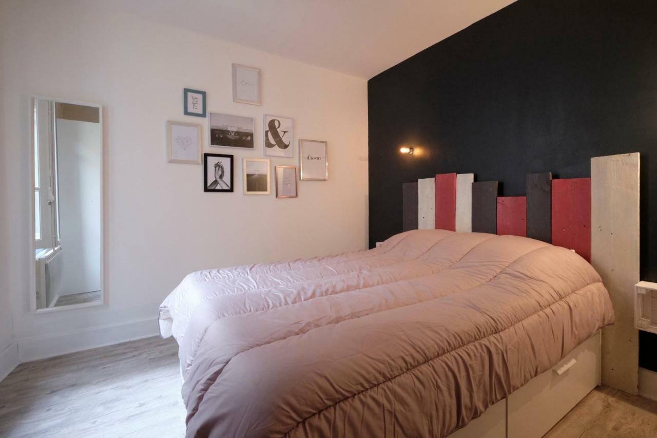 Mélina - appartement dans les remparts de la Bastide avec parking et terrasse Carcassonne Esterno foto